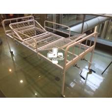 تخت بیمار دو شکن دستی DTA